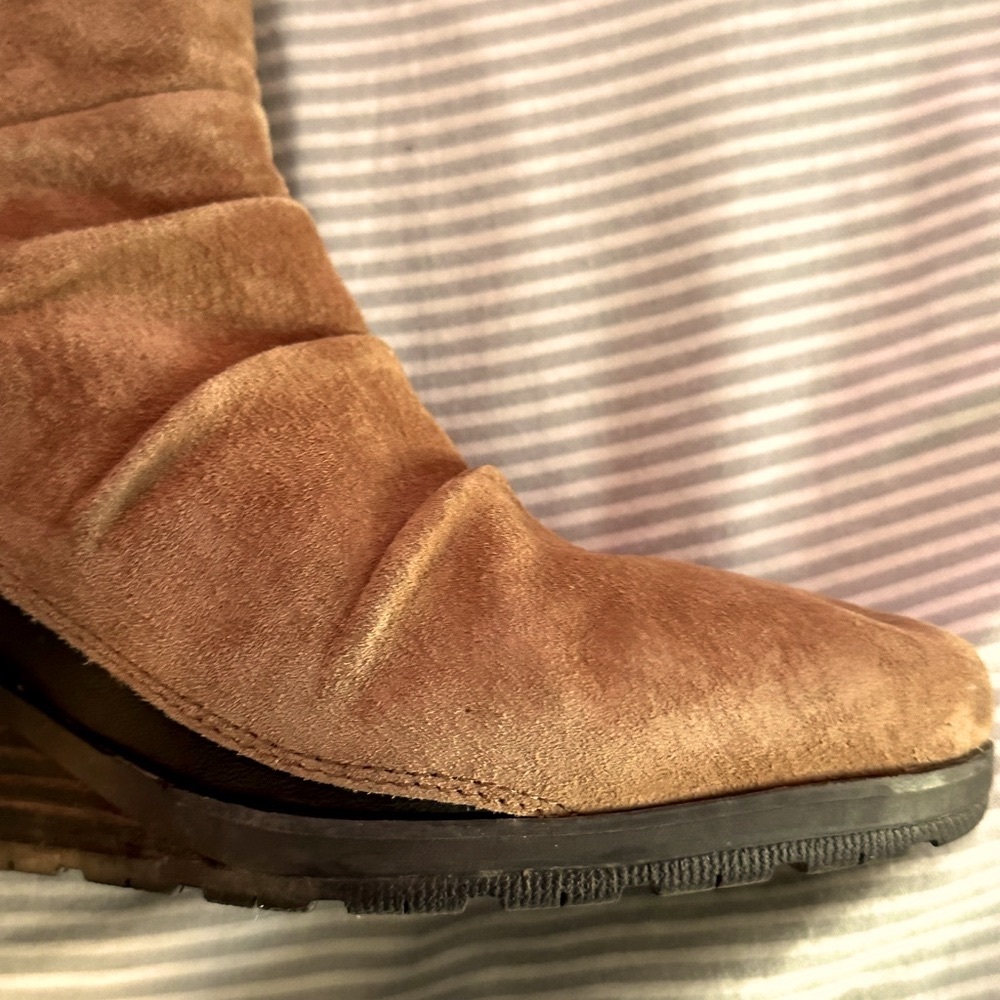 ⭐️THE NORTH FACE Leather Wedge Waterproof Zip Boots, Sz. 10, Excellent! 🤍 - Picture 7 of 15